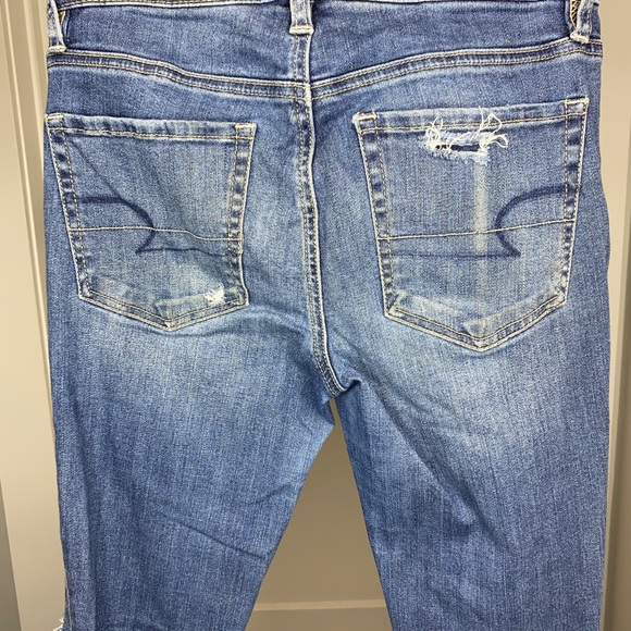 Ripped American Eagle Skinnies - Picture 2 of 2